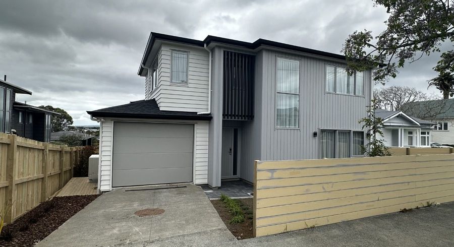  at 11A Athens Road, Greenlane, Auckland City, Auckland