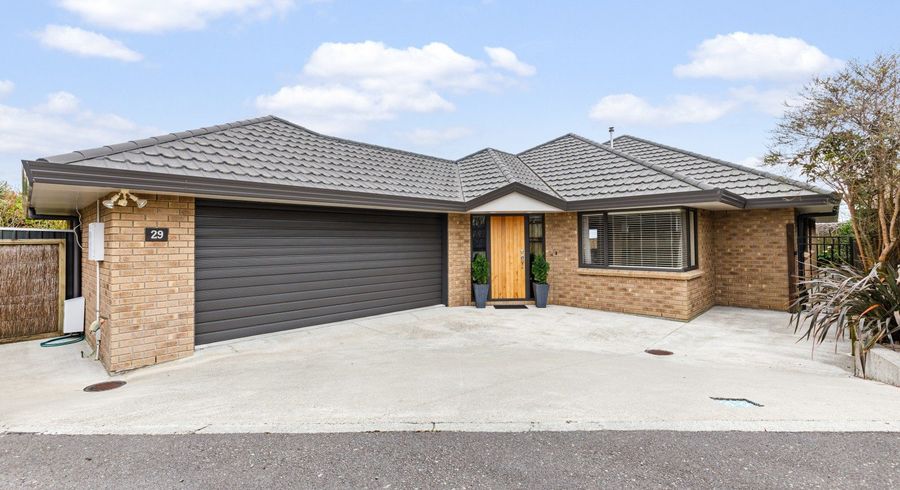  at 29 Johnstone Drive, Fitzherbert, Palmerston North