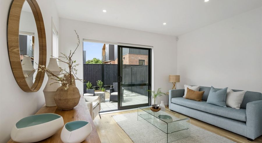  at 1C Lowe Street, Belmont, Auckland