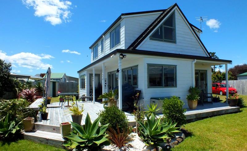  at 105 The Tee, Matarangi, Whitianga