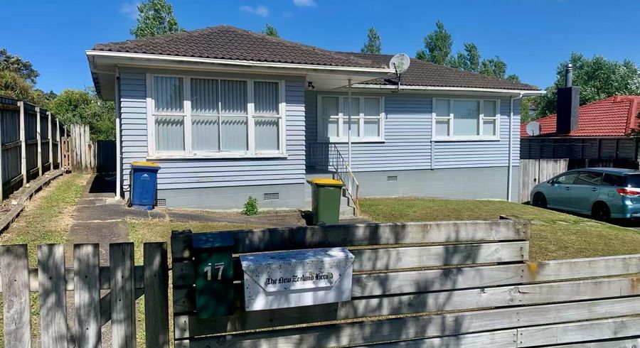  at 17 Woodstock Road, Forrest Hill, North Shore City, Auckland