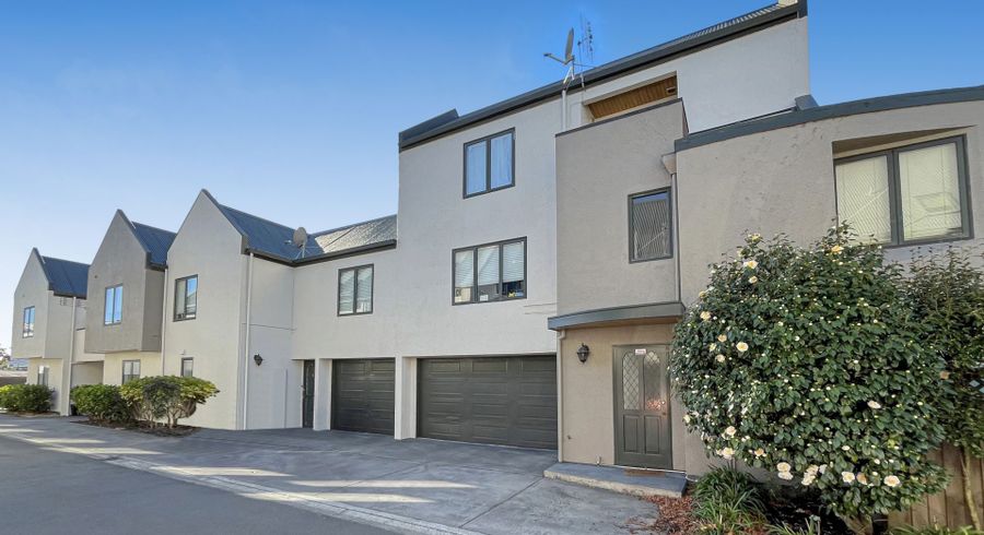  at 2/153 Chester Street East, City Centre, Christchurch City, Canterbury