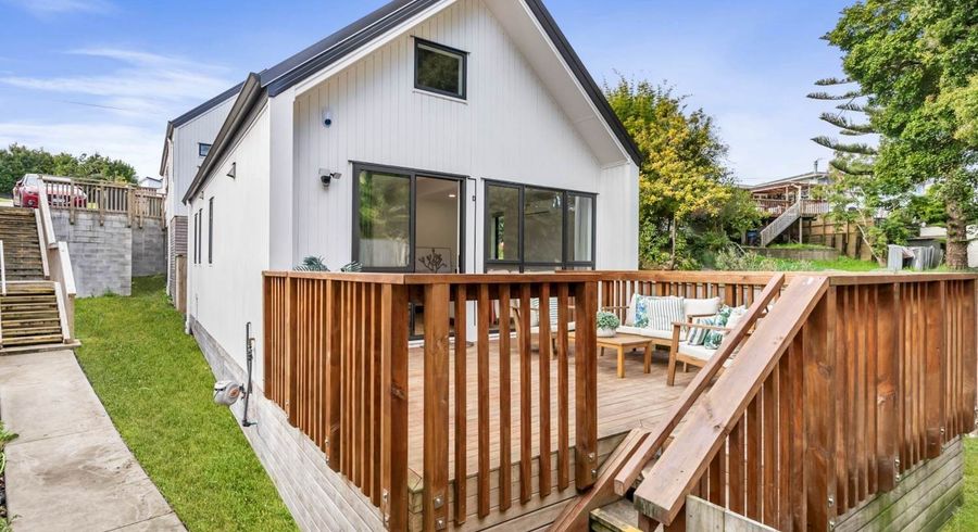  at 122D Lancaster Road, Beach Haven, Auckland
