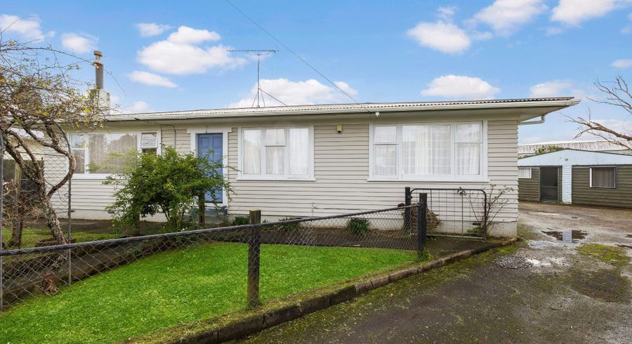  at 6 Mary Place, Favona, Auckland