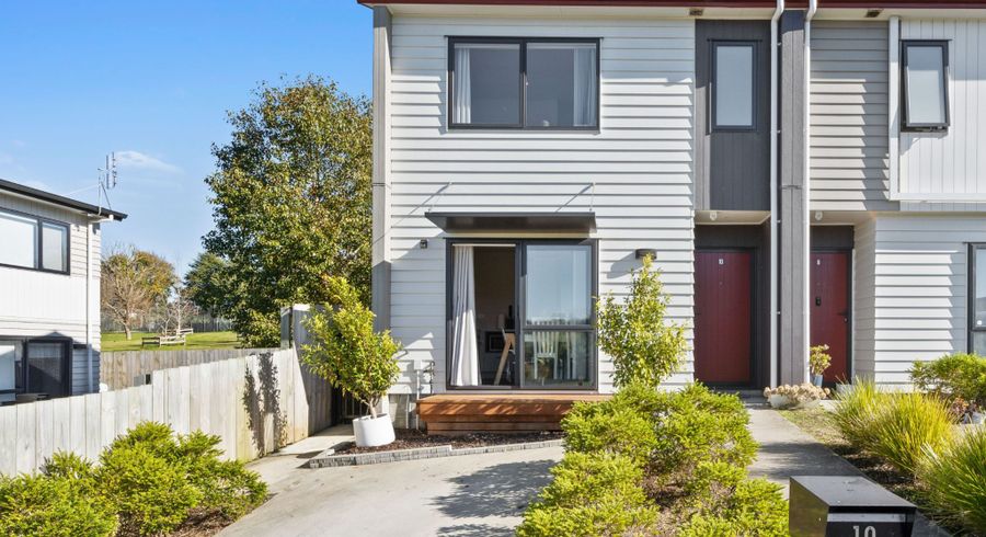  at 10 Jean Alma Lane, Wattle Downs, Auckland