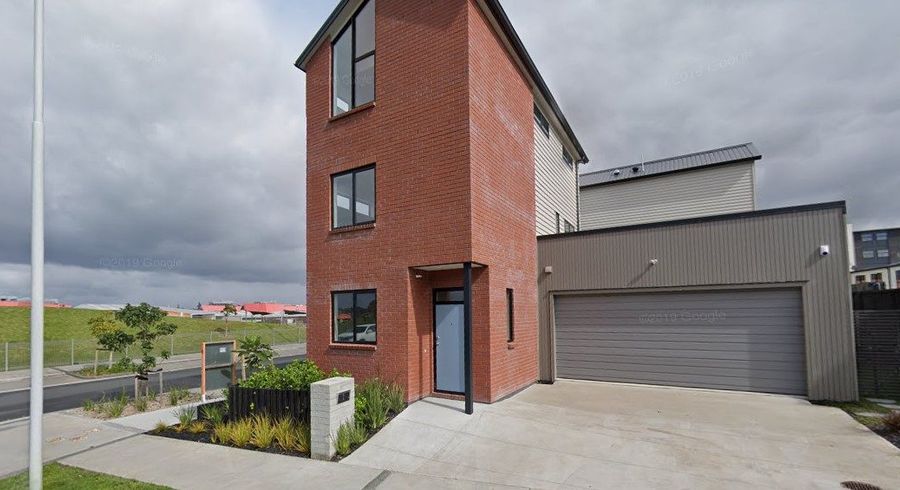  at 2 Peihana Road, Hobsonville, Waitakere City, Auckland