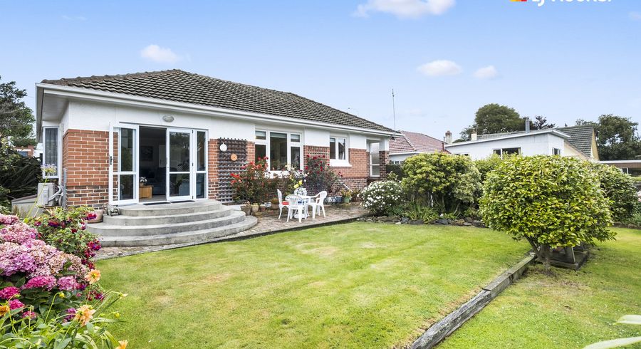  at 105 Highcliff Road, Andersons Bay, Dunedin