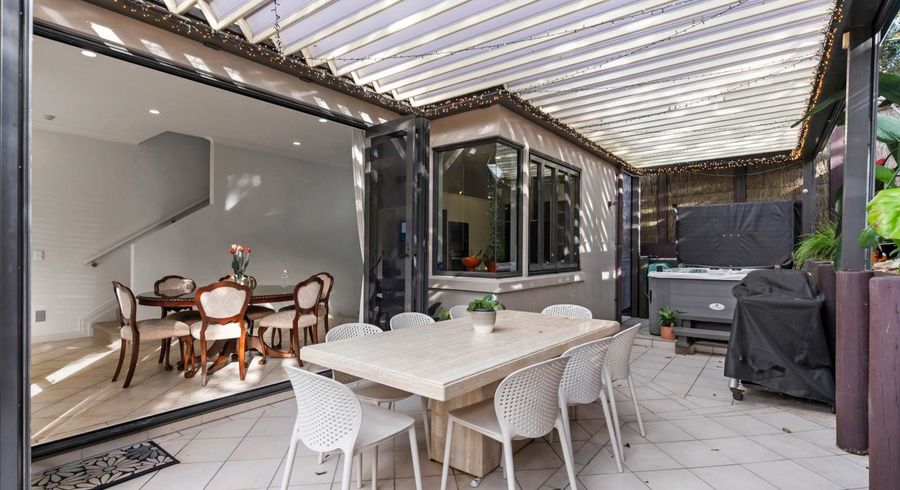  at 5A Montrose Terrace, Mairangi Bay, North Shore City, Auckland