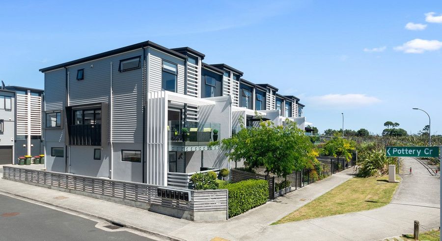  at 32 Memorial Park Lane, Hobsonville, Auckland