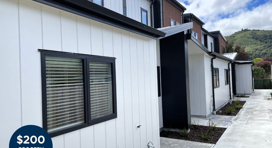  at 4/9 Main Road, Wainuiomata, Lower Hutt, Wellington
