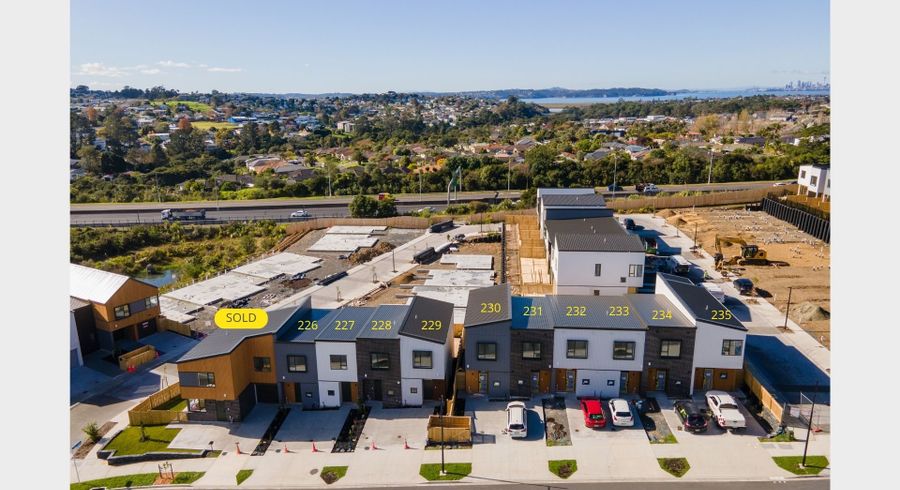  at 13-31 Kuaha Road, Westgate, Waitakere City, Auckland