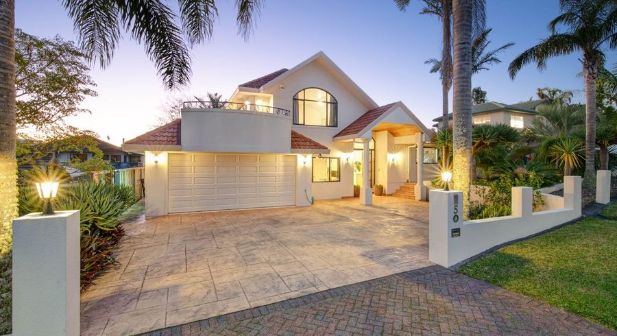  at 5 Kahala Place, West Harbour, Waitakere City, Auckland