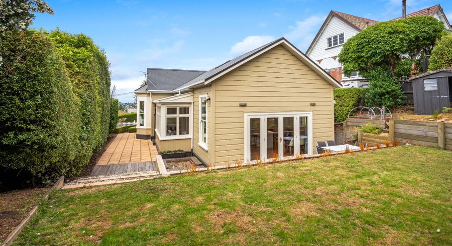  at 2 Carnarvon Street, Belleknowes, Dunedin