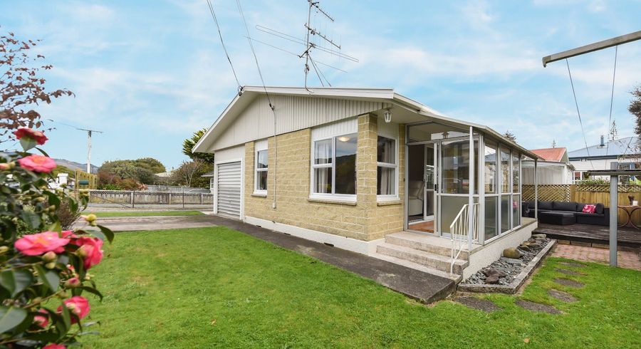  at 2 Willow Avenue, Stoke, Nelson, Nelson / Tasman