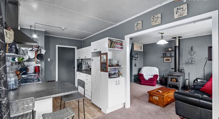  at 10 Burgess Street, Green Island, Dunedin