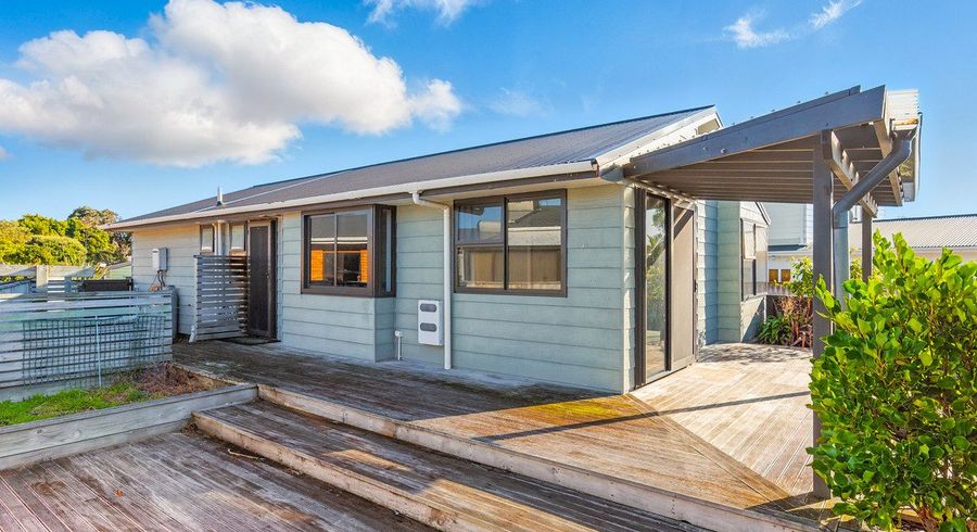 at 30 Eruini Street, Waikanae Beach, Kapiti Coast, Wellington