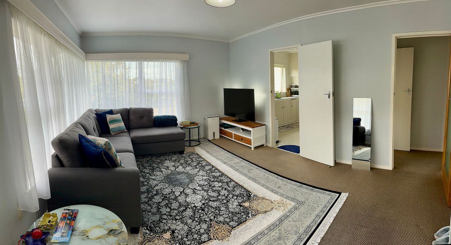  at 2/38 Knightsbridge Drive, Forrest Hill, North Shore City, Auckland