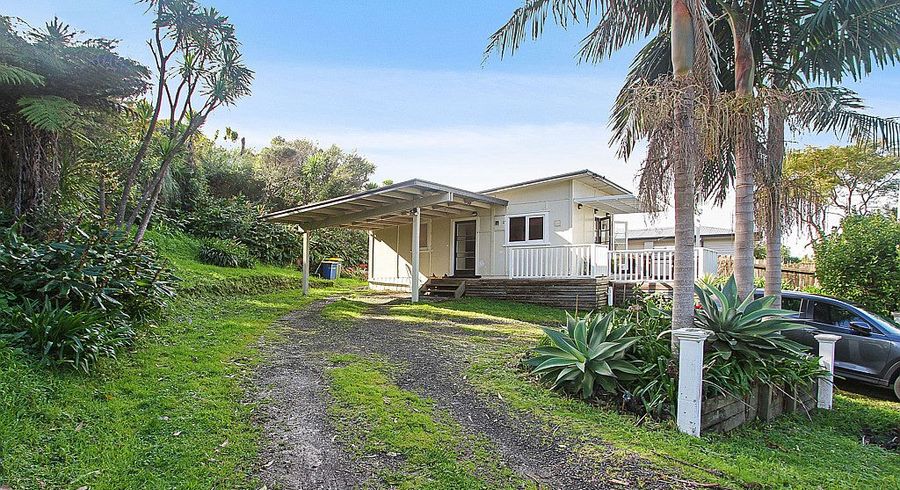  at 4 Mceldowney Road, Titirangi, Auckland