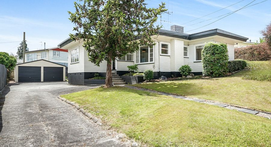 at 51 Sillary Street, Hamilton East, Hamilton