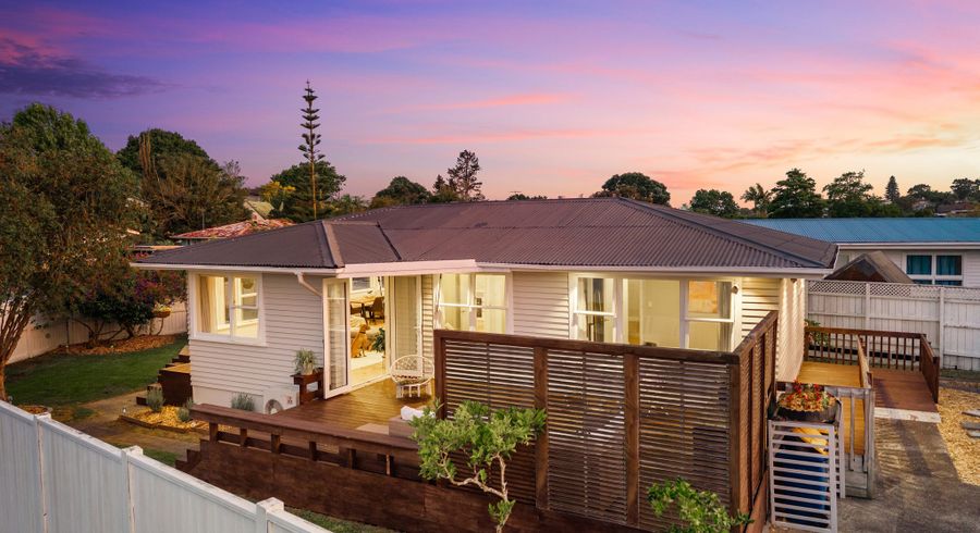  at 2 Tyne Road, Forrest Hill, North Shore City, Auckland