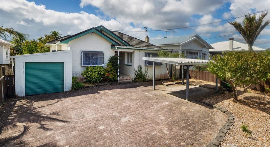  at 206 Mount Albert Road, Sandringham, Auckland City, Auckland
