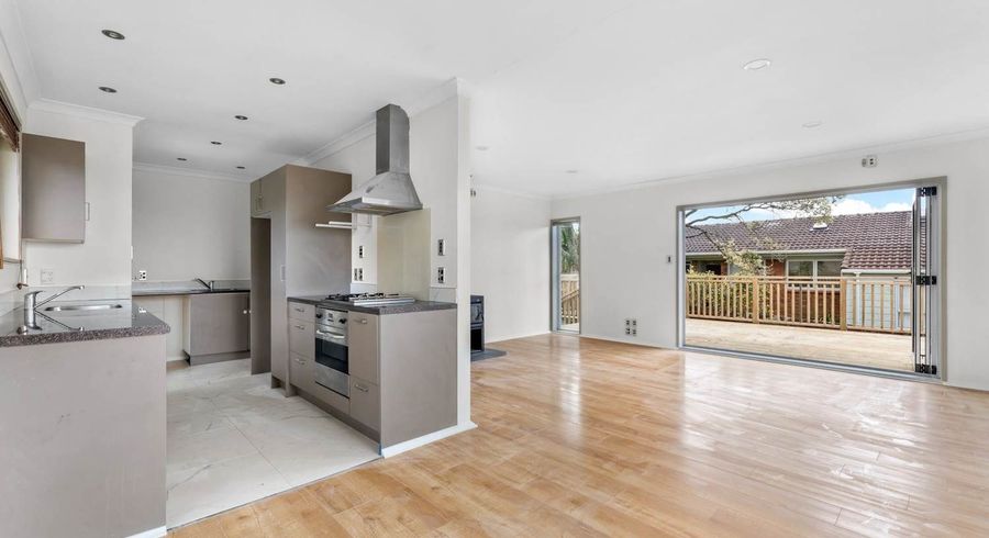  at 19 Spence Road, Henderson, Auckland