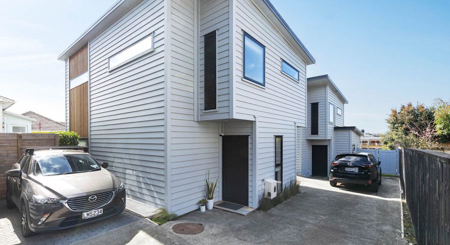  at 125C Point Chevalier Road, Point Chevalier, Auckland