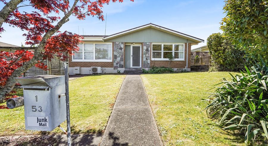  at 53 Lynn Road, Bayview, Auckland