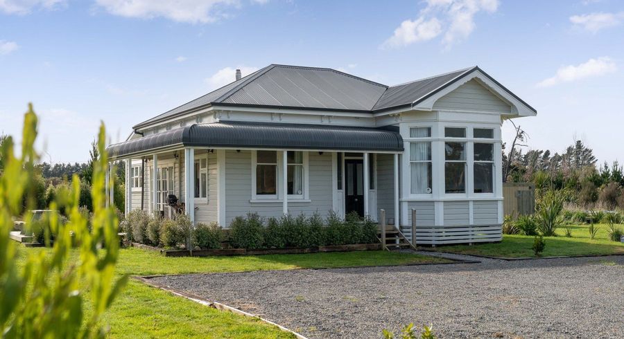  at 194 State Highway 53, South Featherston