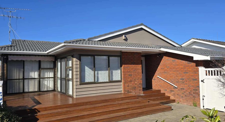  at 2 Garfield Road, Helensville, Rodney, Auckland