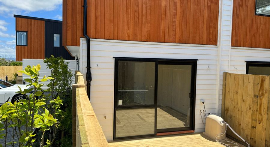  at 19 Windy Ridge Road, Glenfield, North Shore City, Auckland