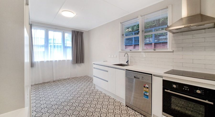  at 41 Bird Grove, Stokes Valley, Lower Hutt, Wellington