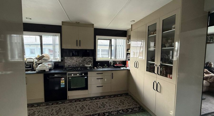  at Mangere East, Manukau City, Auckland