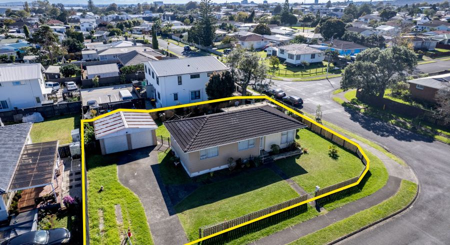  at 1 Harrow Place, Manurewa, Auckland