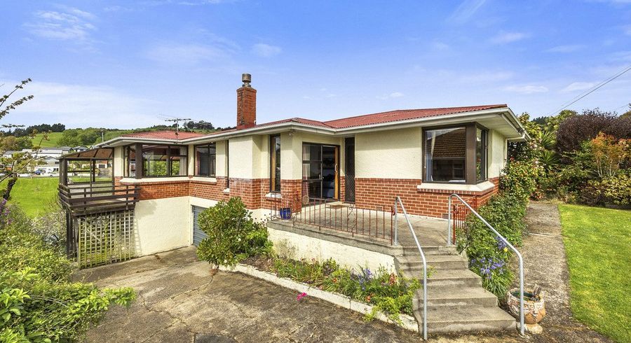  at 10 Weir Street, Green Island, Dunedin, Otago