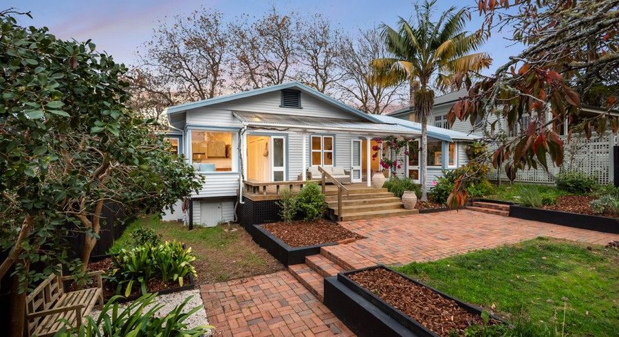  at 12 Glade Lane, Birkenhead, North Shore City, Auckland