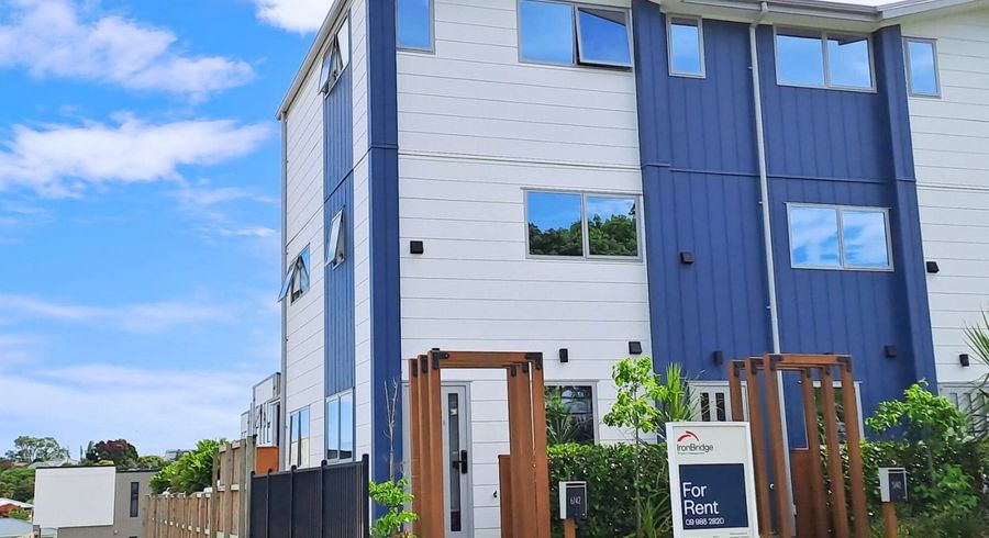  at 6/42 Kaikoura Street, Henderson, Waitakere City, Auckland