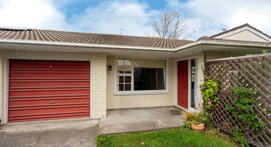  at 2/11 Puriri Street , Riccarton, Christchurch City, Canterbury