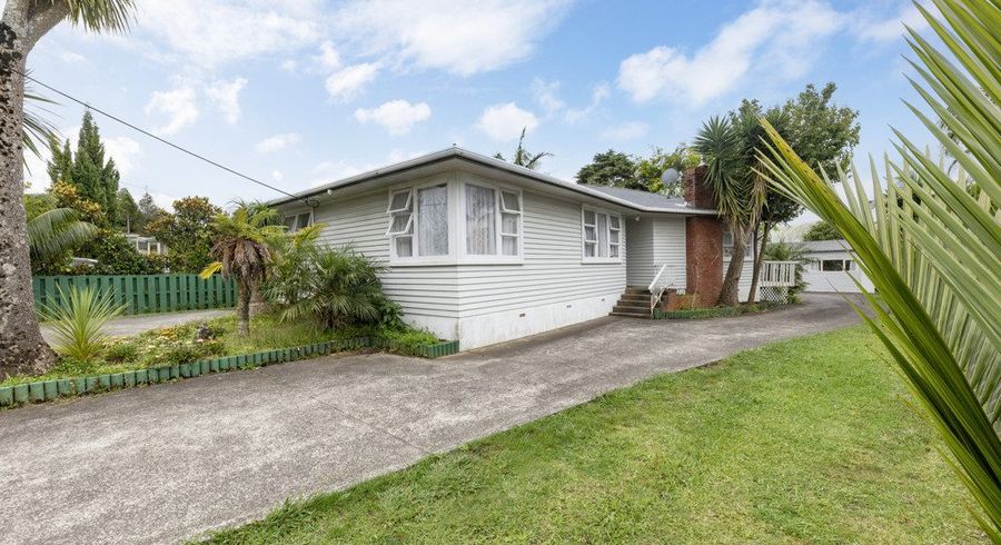  at 6 Divich Ave, Te Atatu Peninsula, Waitakere City, Auckland