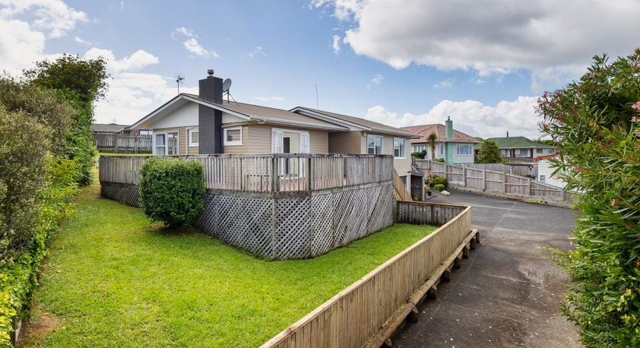  at 21 Waitaki Street, Henderson, Waitakere City, Auckland