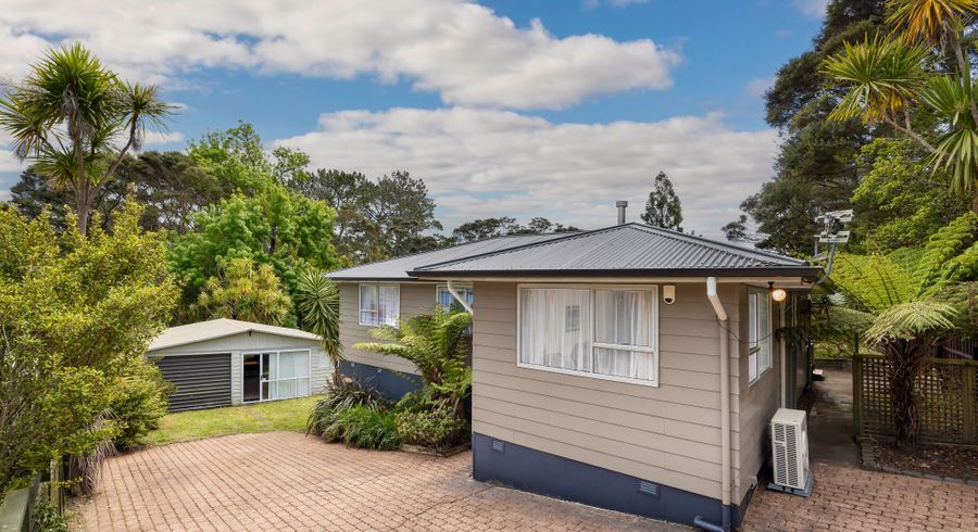  at 11 Onedin Place, Titirangi, Auckland