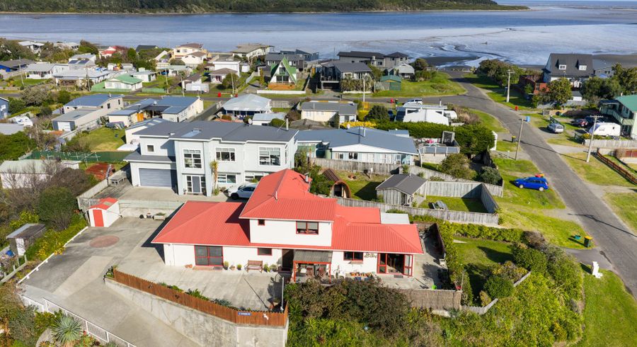  at 12 Robbie Street, Foxton Beach, Horowhenua, Manawatu / Whanganui