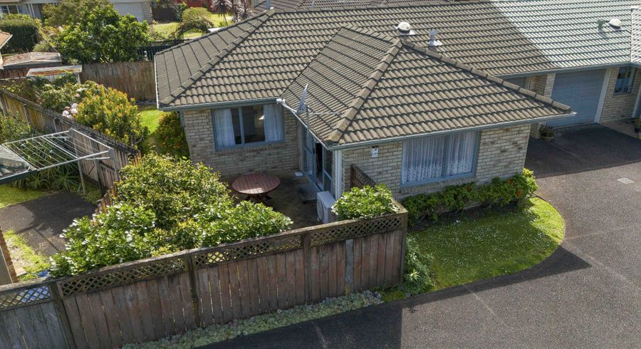  at 2/16 Montilla Place, Manurewa, Auckland