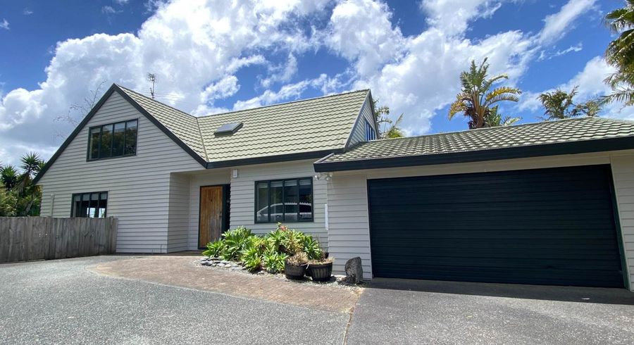  at 8 Schnapper Rock Road, Schnapper Rock, Auckland