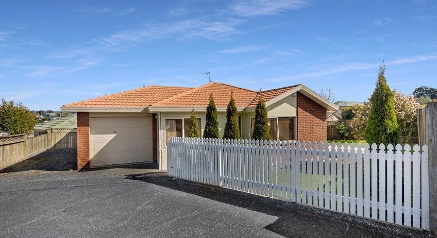  at 678D Te Atatu Road, Te Atatu Peninsula, Auckland