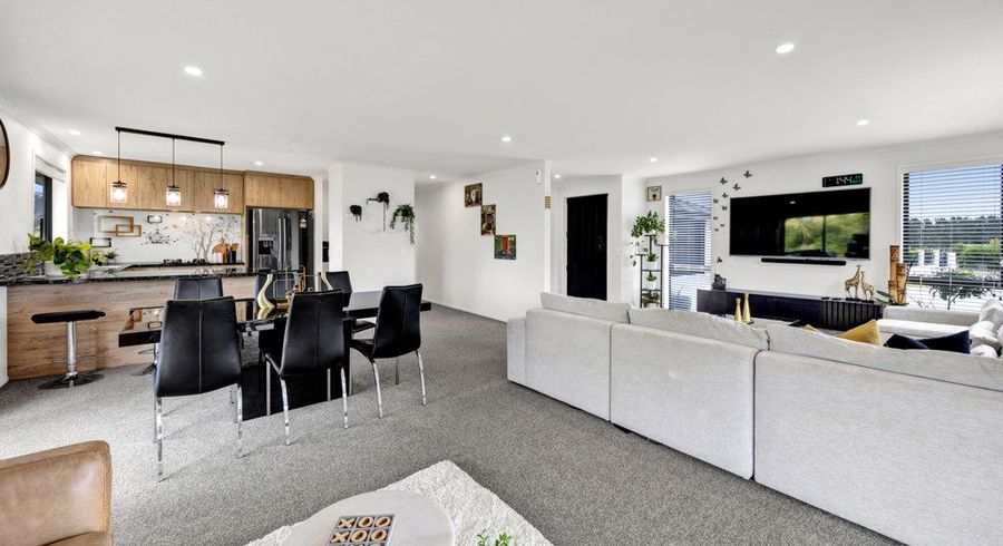  at 34B Honeyfield Drive, Whalers Gate, New Plymouth
