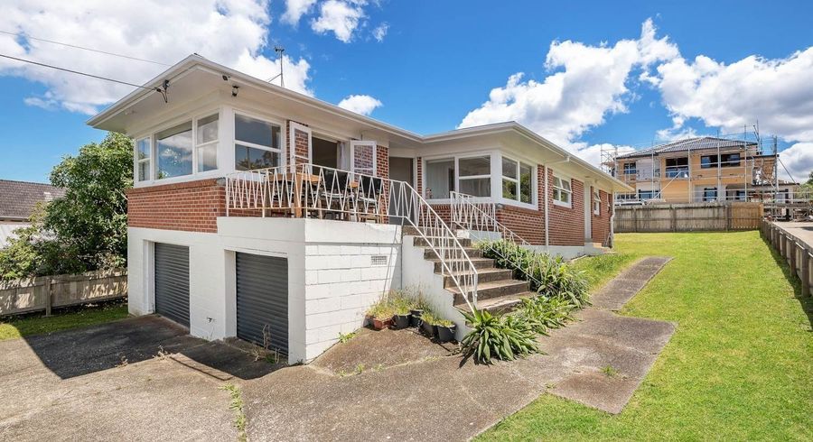  at 37 Park Road, Glenfield, Auckland