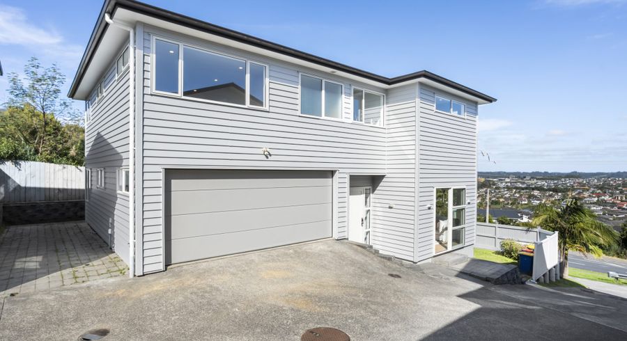  at 517 East Coast Road, Murrays Bay, North Shore City, Auckland