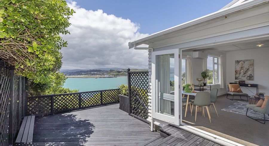  at 24 Hungerford Road, Lyall Bay, Wellington, Wellington