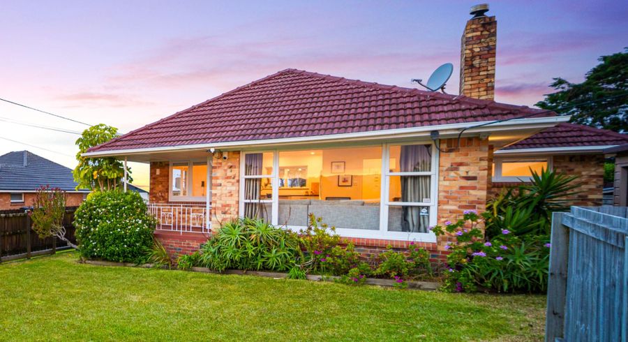  at 110 Rosier Road, Glen Eden, Waitakere City, Auckland